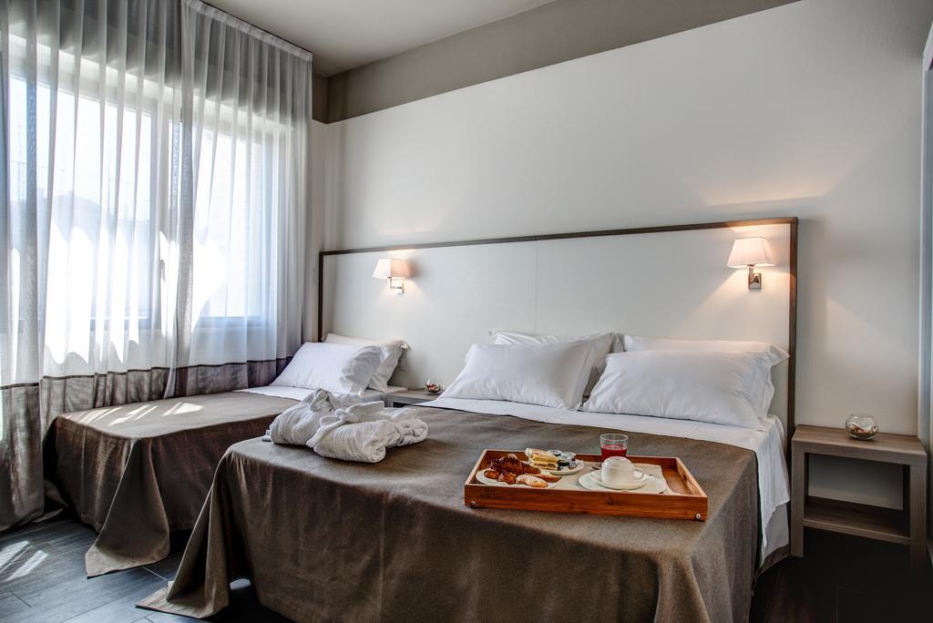 Hotel Cristallo Cattolica Chambre photo